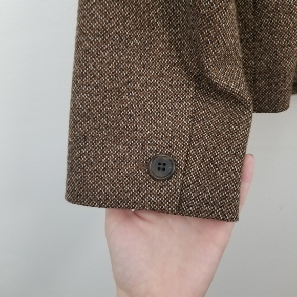 Sold - Picture 3 of 5